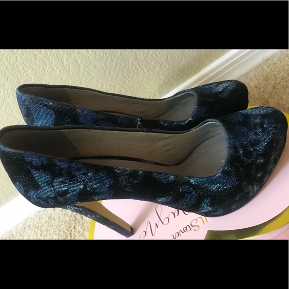 Hard to find Diesel Ashly platform heels 👠 size 8 like new - Picture 3 of 7